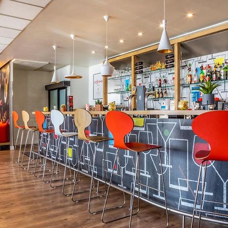 ホテル Ibis Paris クレテイユ エクステリア 写真
